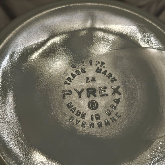 Pyrex Turquoise Amish Butterprint 1 Pint Casserole Dish with Glass Lid - Picture 7 of 9